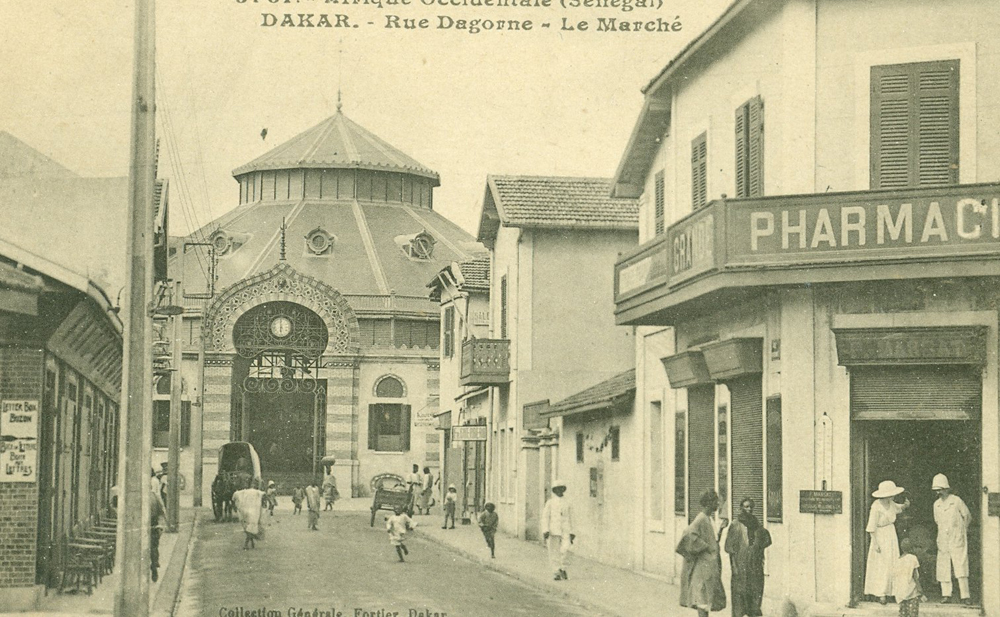 DAKAR – Rue Dagorne – Le Marché