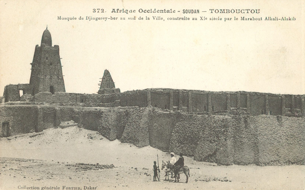 SOUDAN – TOMBOUCTOU. Mosquée de Djingerey-ber au sud de la Ville, construite au XIe siècle par le Marabout Alkali-Alakib.