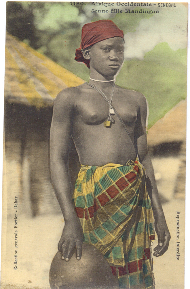 SÉNÉGAL – Jeune fille Mandingue