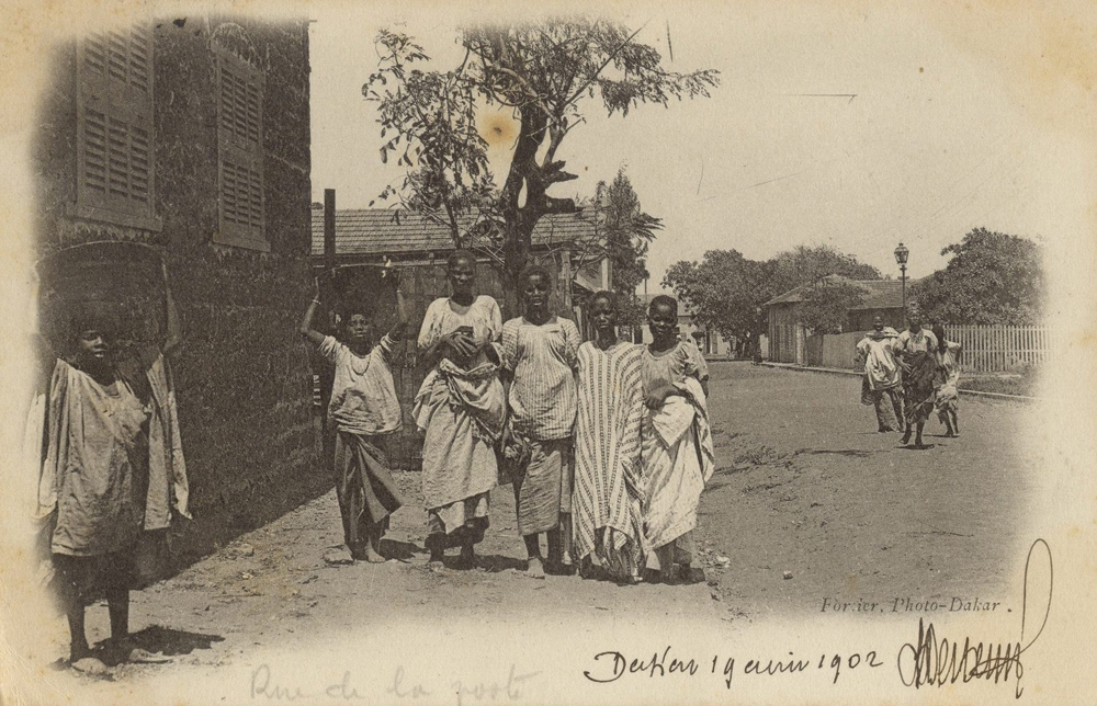 (DAKAR – Jeunes Filles)