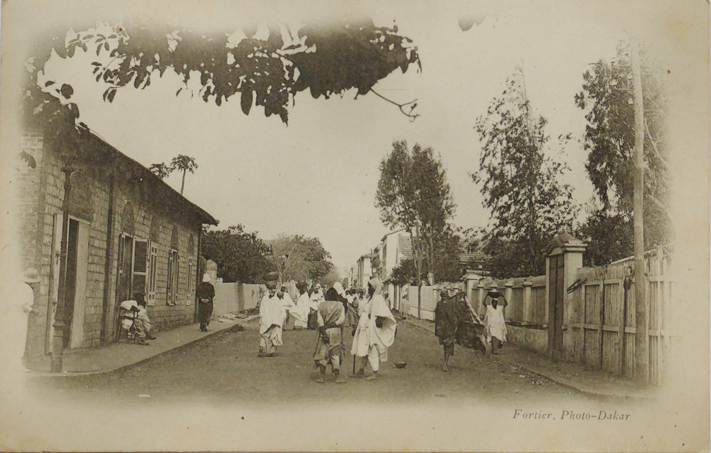 (Rue de Dakar)