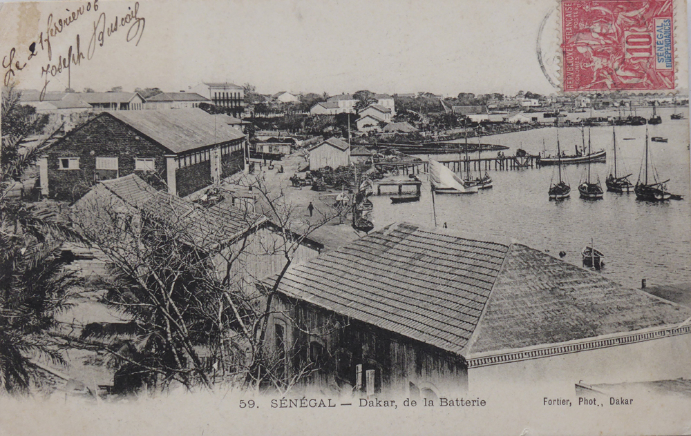 SÉNÉGAL – Dakar, de la Batterie