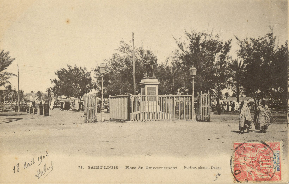 SAINT-LOUIS – Place du Gouvernement