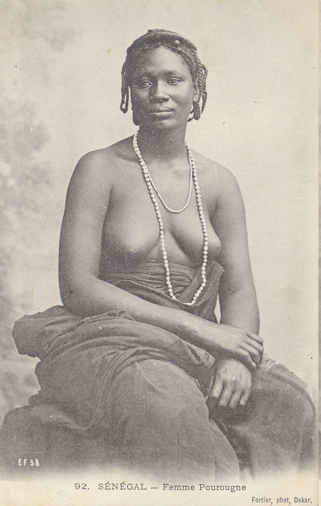 SÉNÉGAL – Femme Pourougne