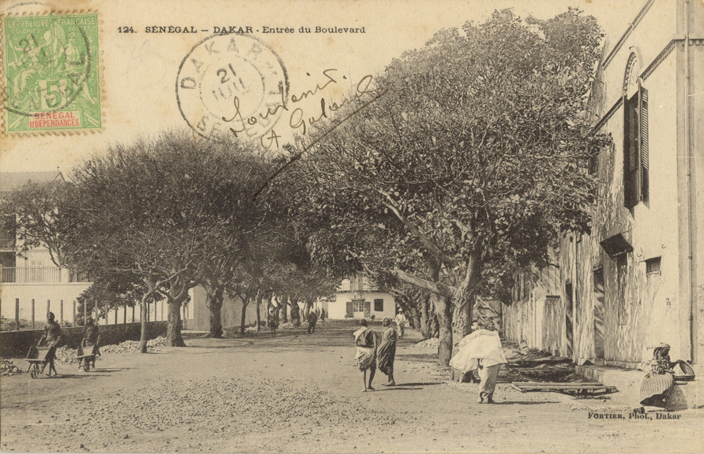 SÉNÉGAL – DAKAR – Entrée du Boulevard