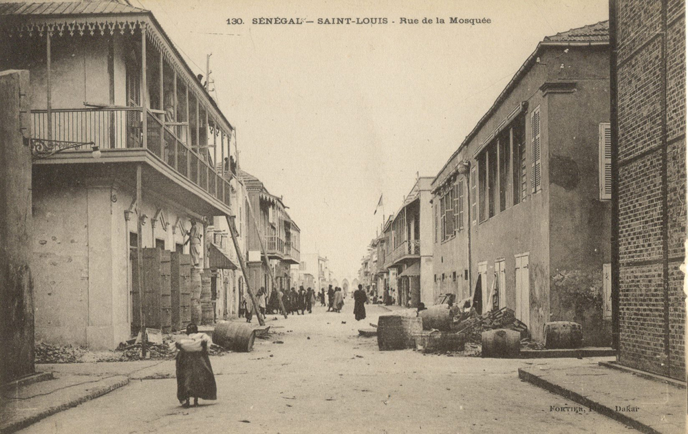 SÉNÉGAL – SAINT-LOUIS – Rue de la Mosquée