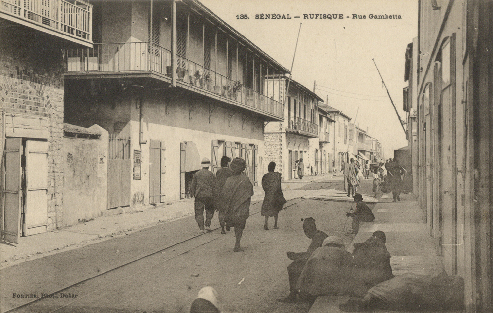 SÉNÉGAL – RUFISQUE – Rue Gambetta