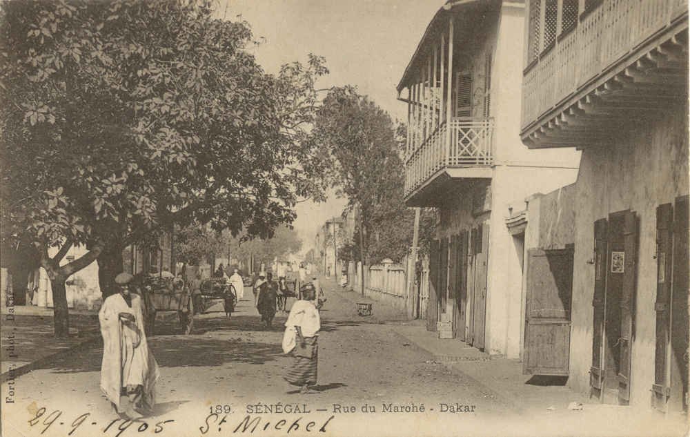 SÉNÉGAL – Rue du Marché – Dakar