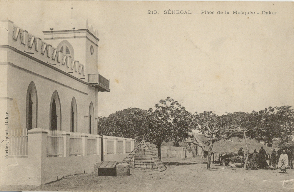 SÉNÉGAL – Place de la Mosquée – Dakar