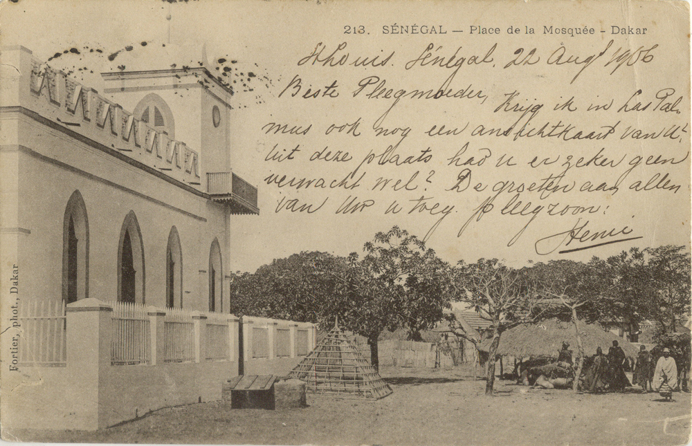 SÉNÉGAL – Place de la Mosquée – Dakar