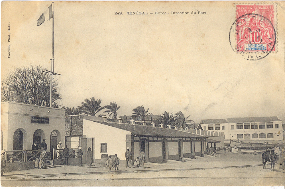 SÉNÉGAL – Gorée – Direction du Port