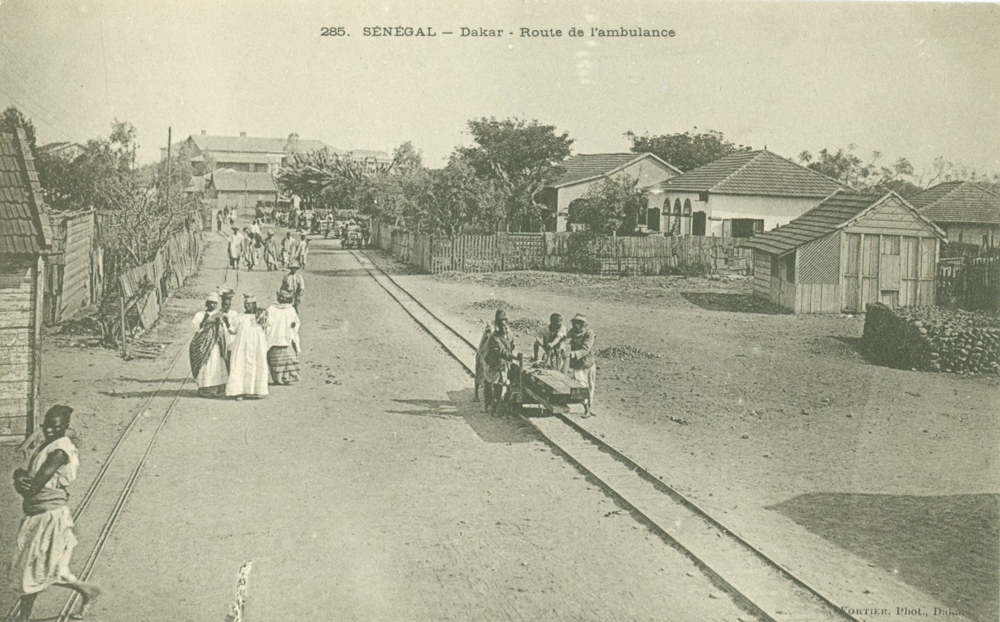 SÉNÉGAL – Dakar – Route de l’Ambulance