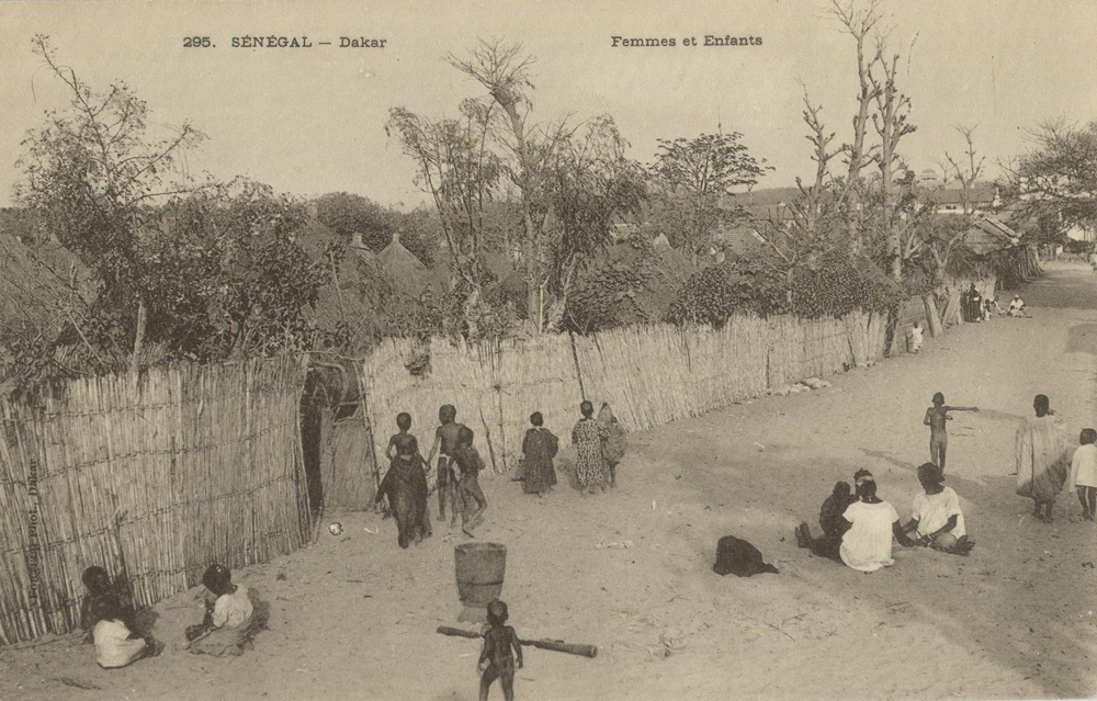 SÉNÉGAL – Dakar – Femmes et enfants