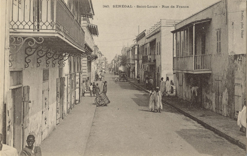 SÉNÉGAL – Saint-Louis – Rue de France