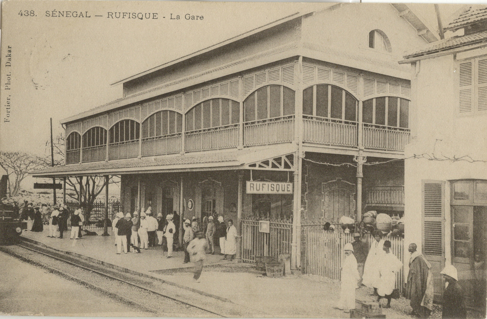 SÉNÉGAL – RUFISQUE – La Gare