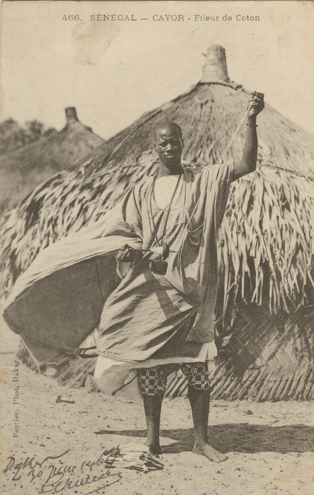 SÉNÉGAL – CAYOR – Fileur de Coton