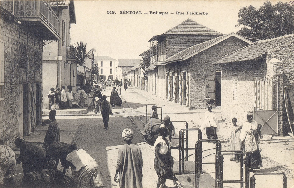 SÉNÉGAL – Rufisque – Rue Faidherbe