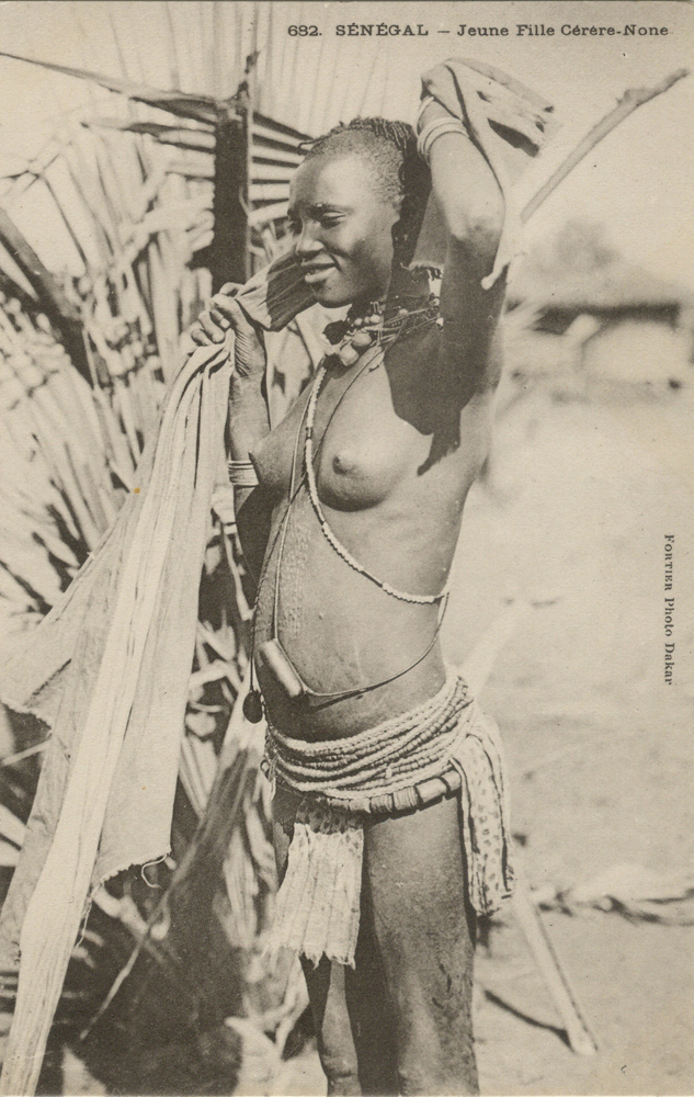 SÉNÉGAL – Jeune Fille Cérére-None