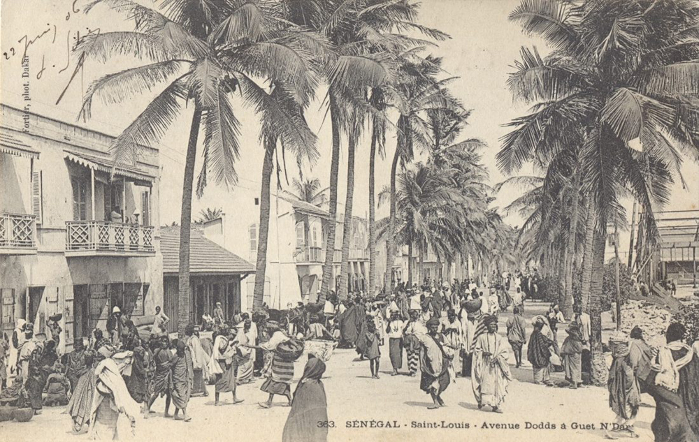 SÉNÉGAL – Saint-Louis – Avenue Dodds à Guet N’Dar