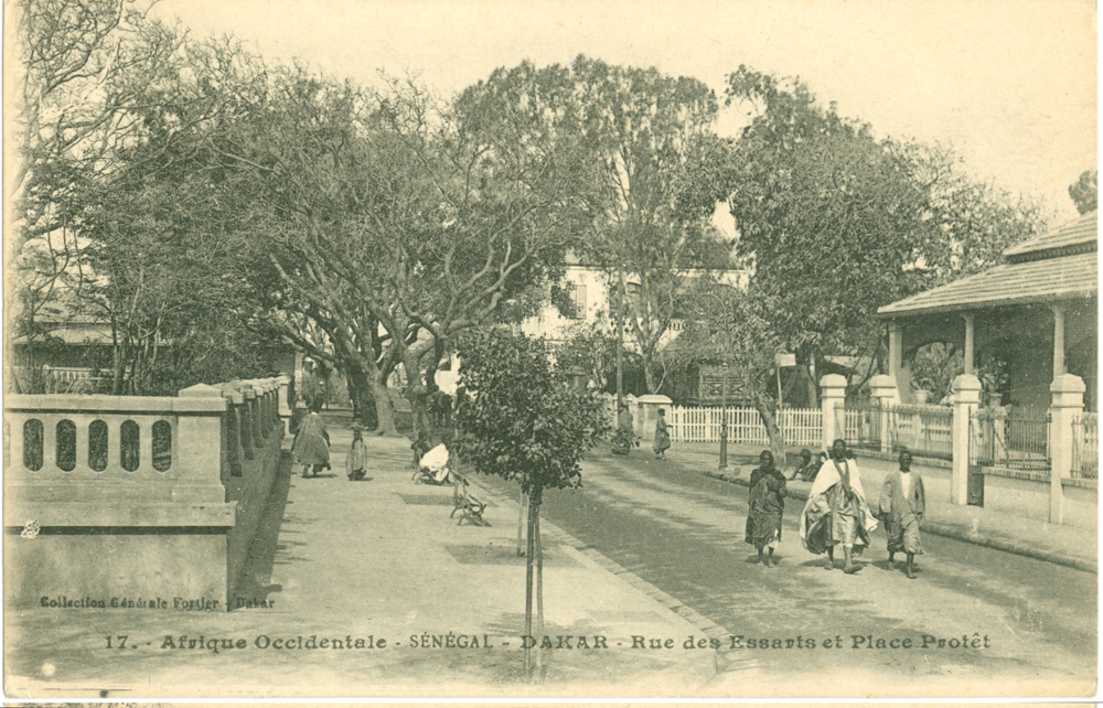 SÉNÉGAL – DAKAR – Rue des Essarts et Place Protêt