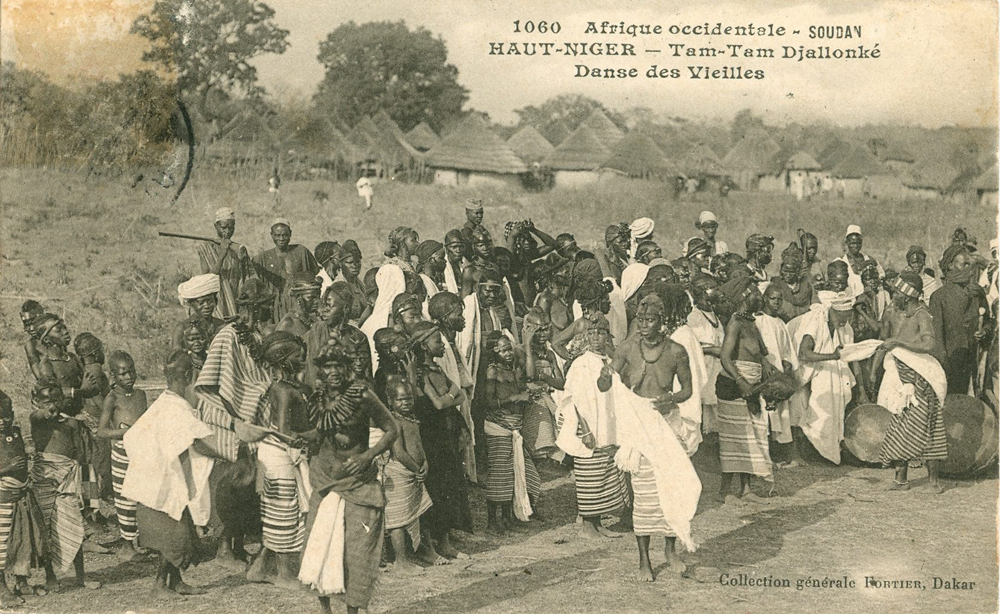 SOUDAN – HAUTE-NIGER – Tam-Tam Djallonké. Danse des vieilles