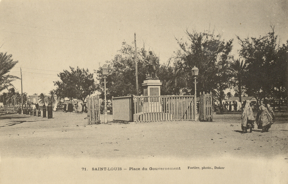 SAINT-LOUIS – Place du Gouvernement