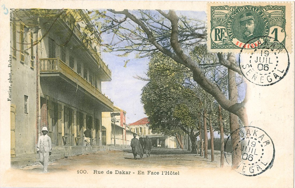 Rue de Dakar – En Face l’Hôtel