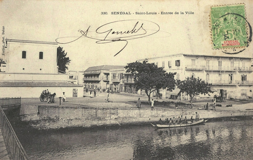 SÉNÉGAL – Saint-Louis – Entrée de la Ville